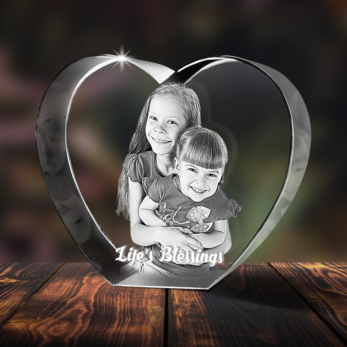 High-detail etching on a 3D crystal photo cube for lifelike customization.