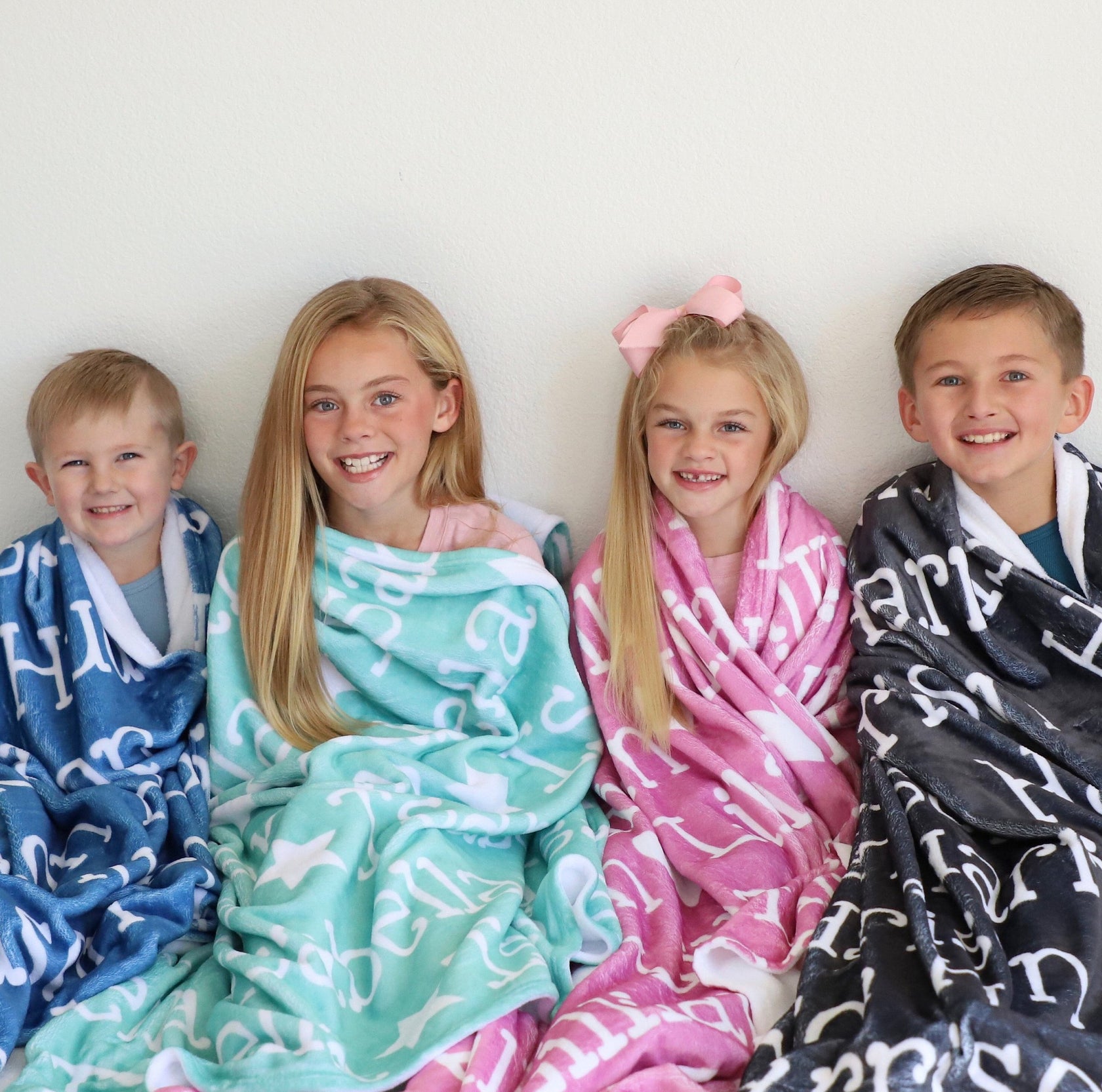 Customized Family Blanket - Perfect Gift with Color Choices – Dreamy Custom