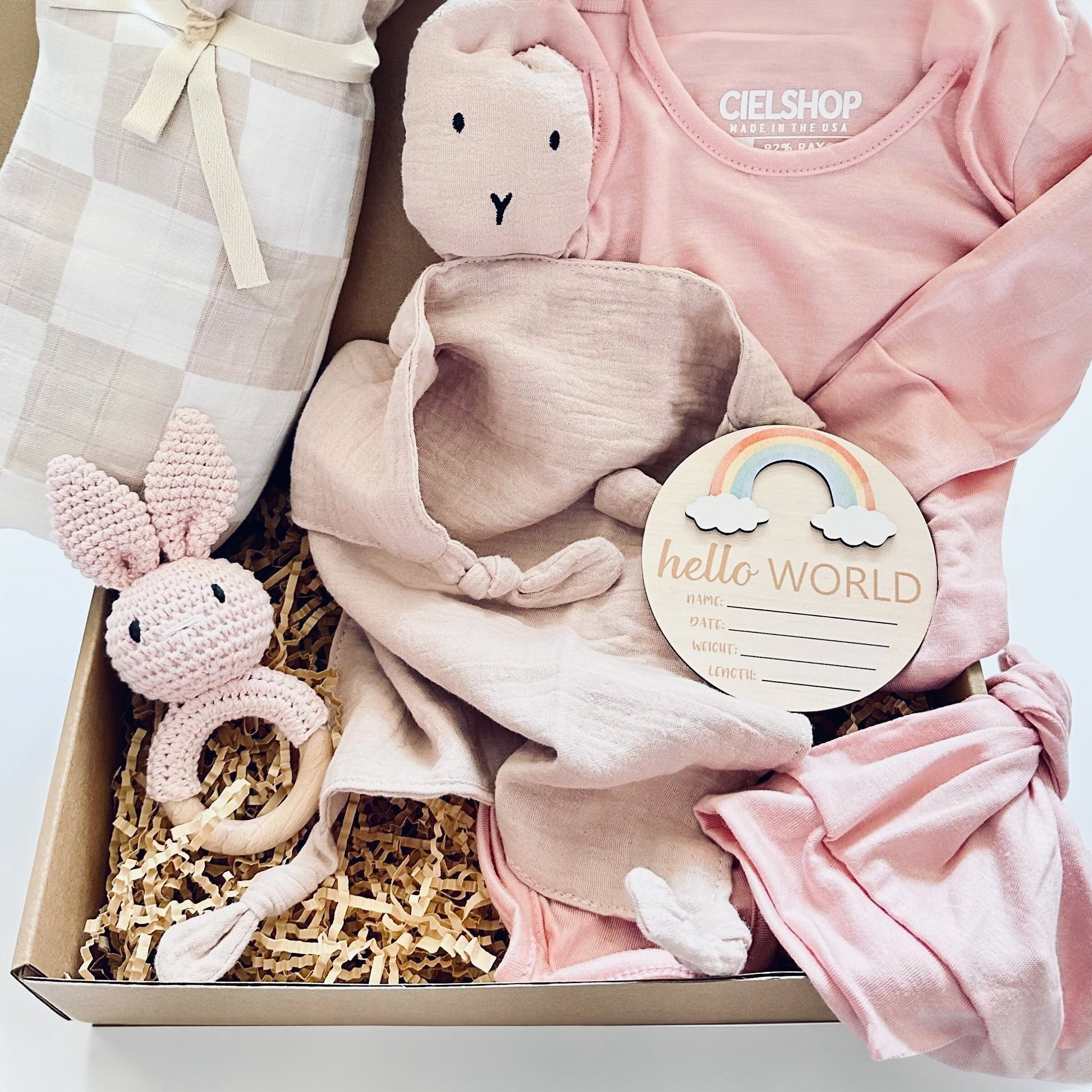baby-shower-gift-box-pink-set2
