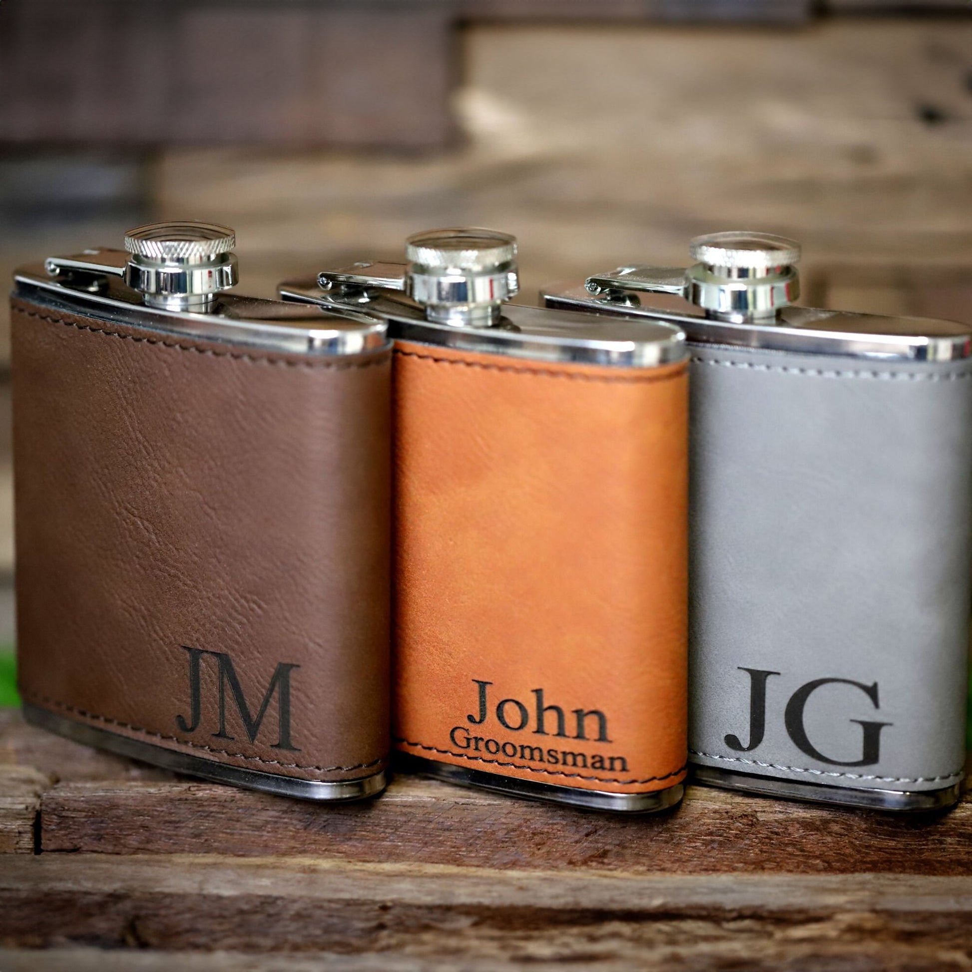 customized-text-leather-flasks-for-men
