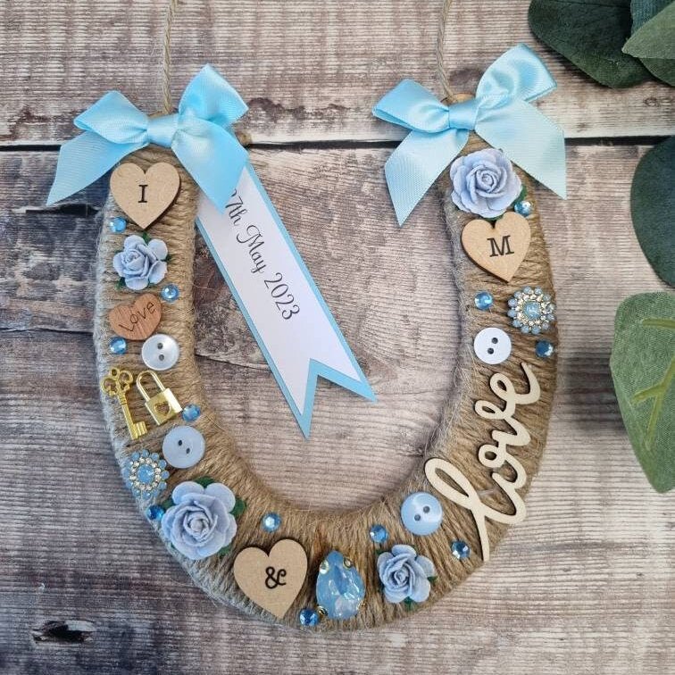 personalized-wedding-horseshoe-lucky-horseshoe-gift-light-blue-ribbon