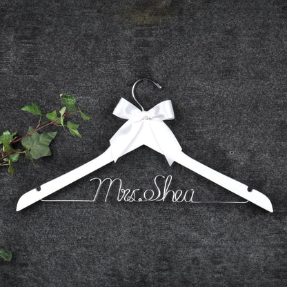 personalized-bridal-hanger-white/silver-set