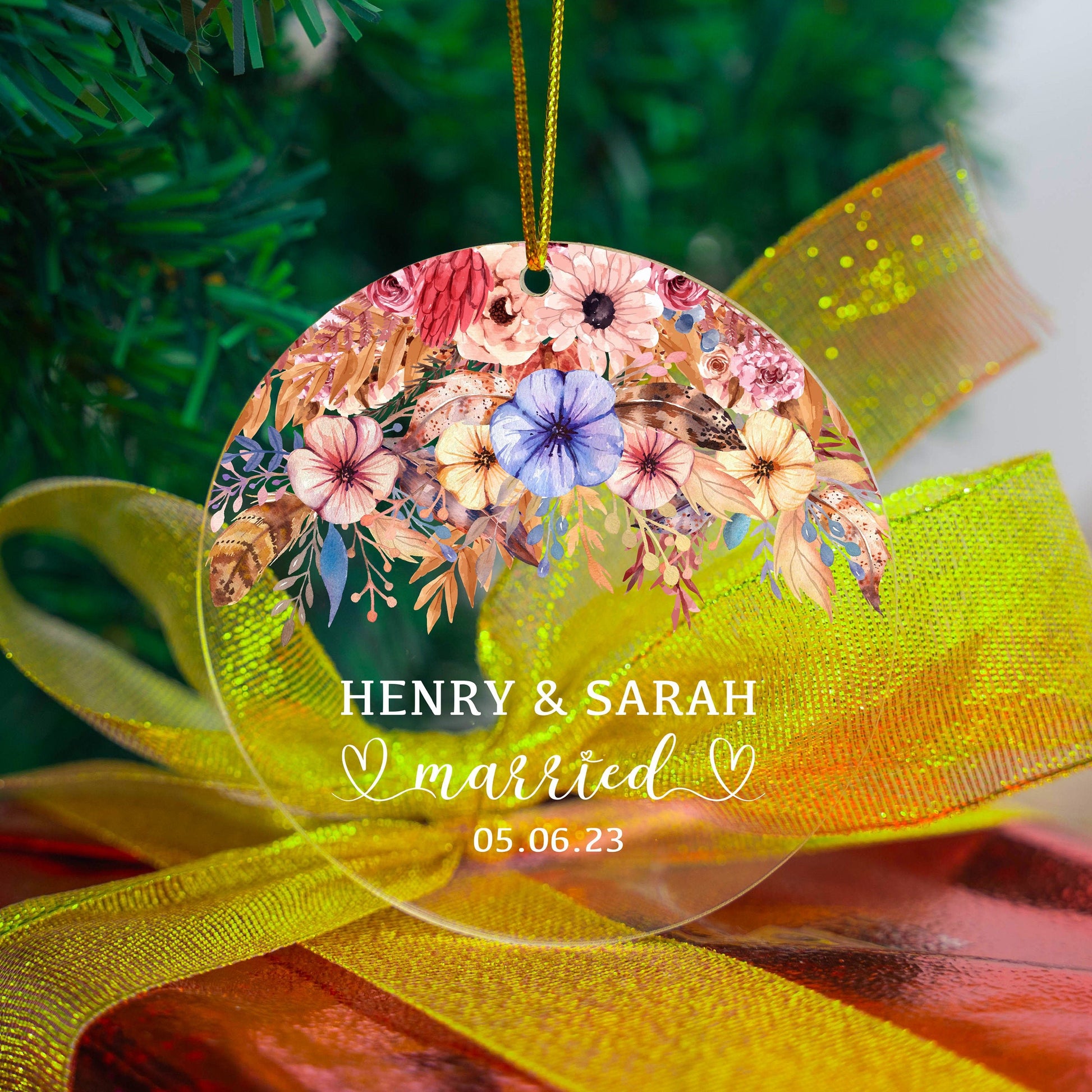 personalized-first-christmas-married-ornament-display