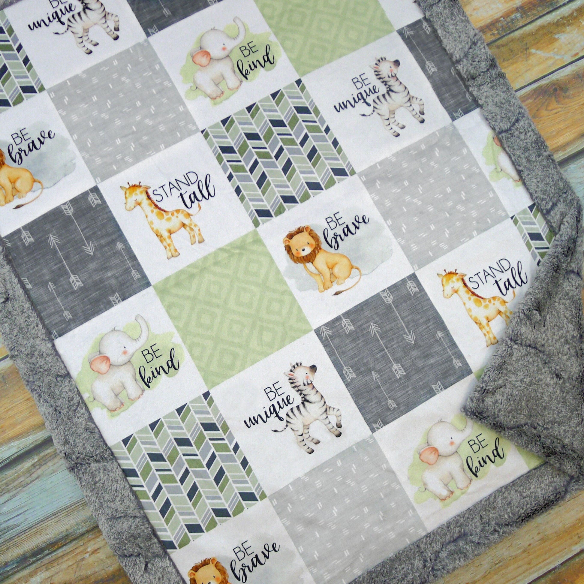 personalized-giraffe-lion-baby-blanket